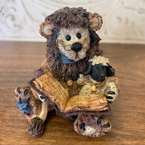Boyds Bears & Friends Caledonia as The Narrator